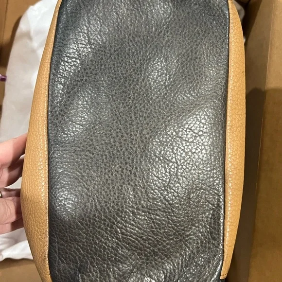 Brighton Scoop Fashionista Tote - Picture 9 of 12